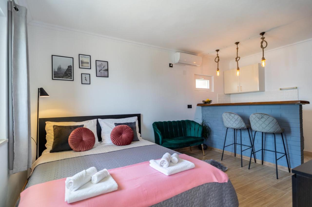 Apartments Klara โมลูนัท ภายนอก รูปภาพ